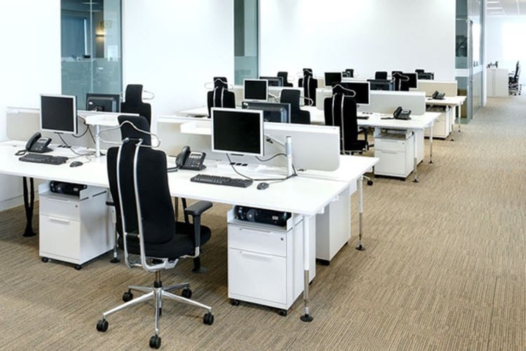 Những lưu ý khi sắp xếp máy tính cho bàn làm việc hợp lý